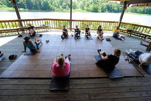 The Biggest Loser Resort Niagara Java Center Exterior photo